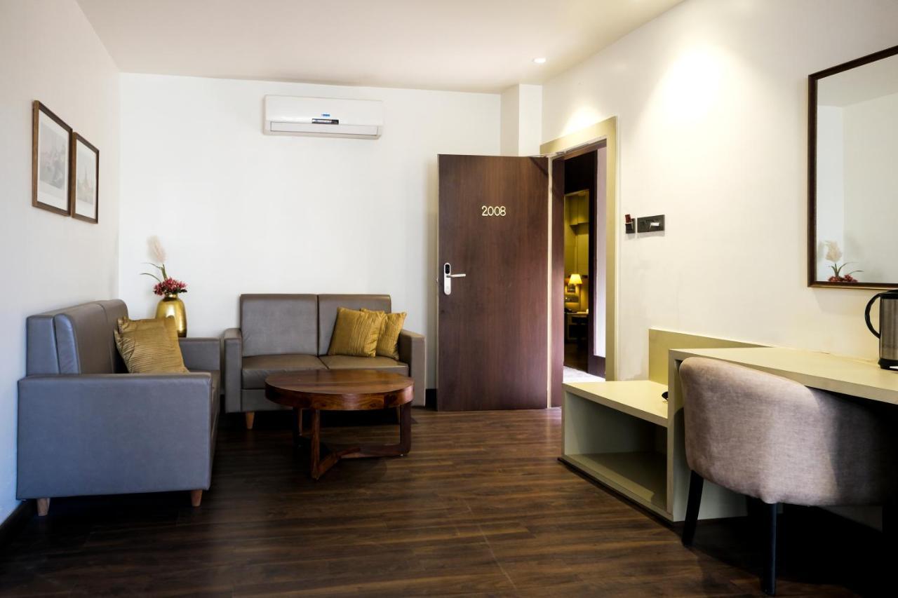 The Wallflower Hotel Kota  Kültér fotó