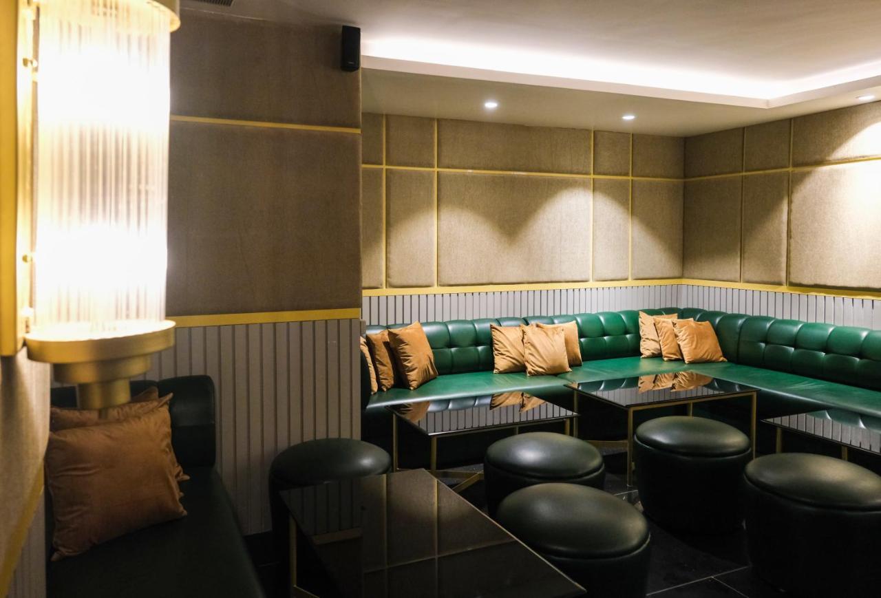 The Wallflower Hotel Kota  Kültér fotó