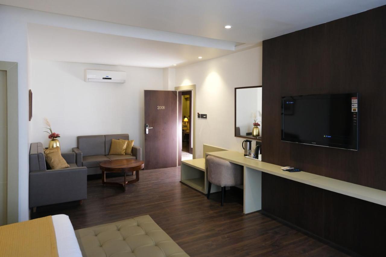 The Wallflower Hotel Kota  Kültér fotó